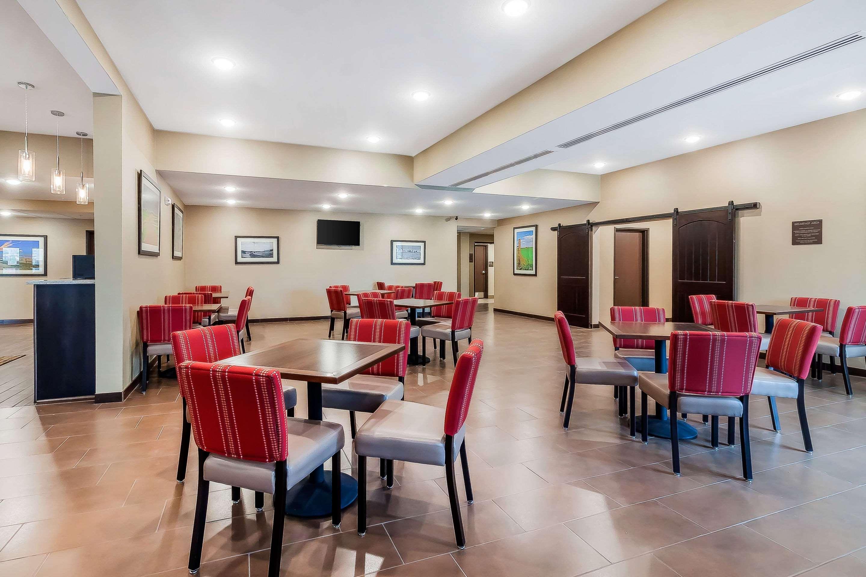 Comfort Suites La Vista Exterior photo